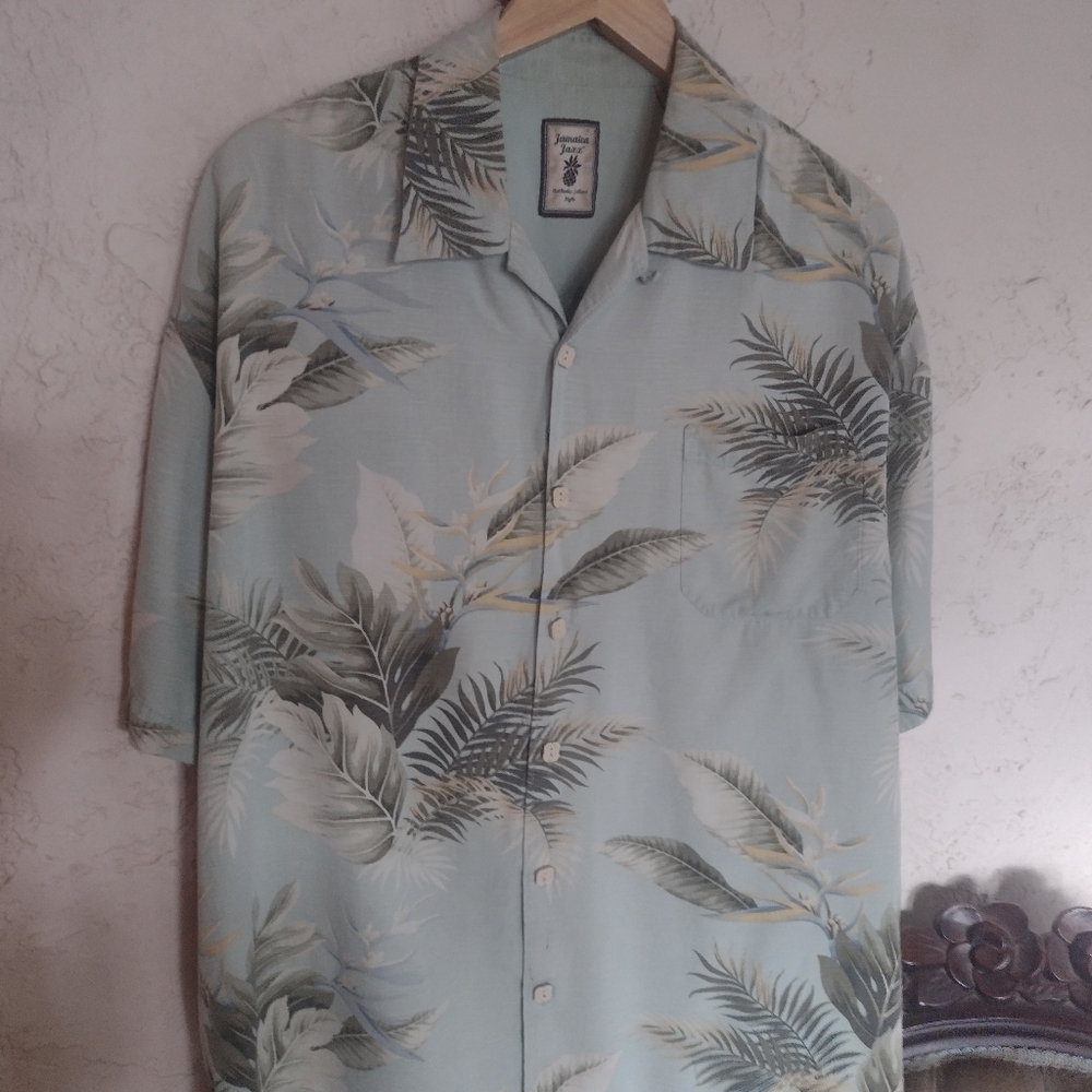 Jamaica Jaxx Hawaiian short sleeve shirt Size L